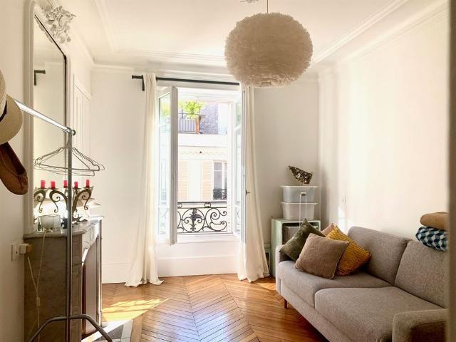 Tout savoir sur cet appartement dans le quartier Saint Placide, à Paris 6ème