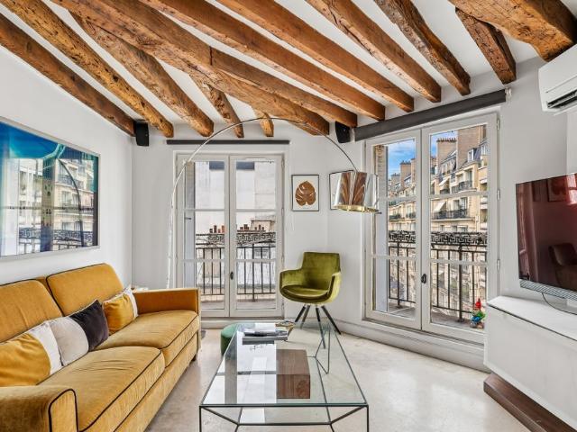 Tout savoir sur cet appartement dans le quartier Saint Placide, à Paris 6ème