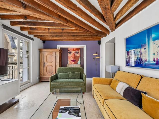 Tout savoir sur cet appartement dans le quartier Saint Placide, à Paris 6ème
