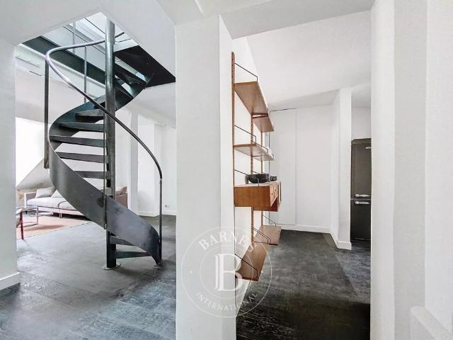 Tout savoir sur cet appartement dans le quartier Saint Placide, à Paris 6ème