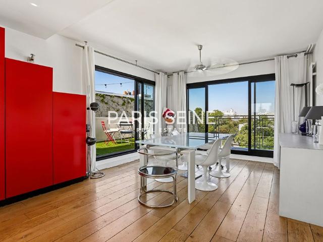 Tout savoir sur cet appartement dans le quartier Saint Thomas d'Aquin, à Paris 7ème