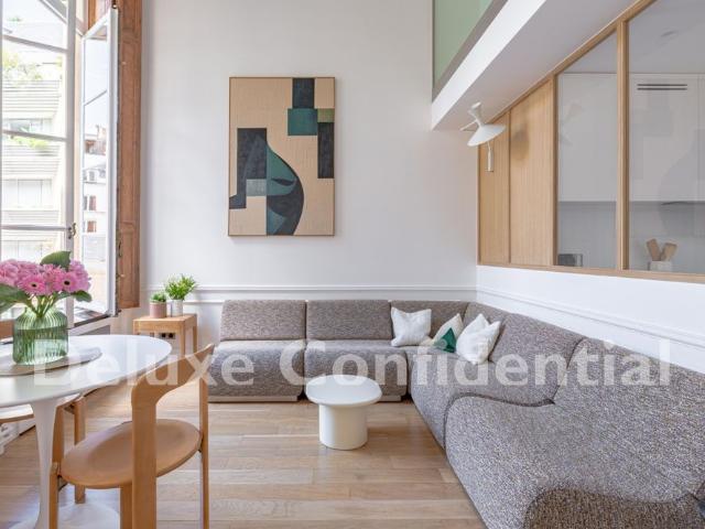 Tout savoir sur cet appartement dans le quartier Saint Thomas d'Aquin, à Paris 7ème