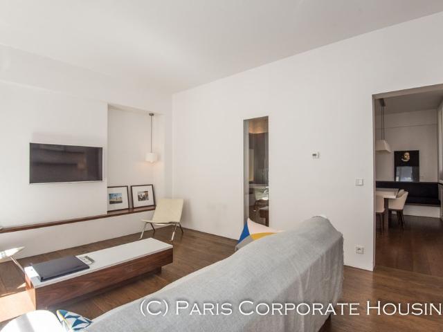 Tout savoir sur cet appartement dans le quartier Saint Thomas d'Aquin, à Paris 7ème