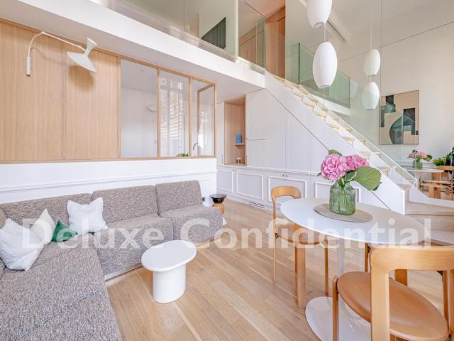 Tout savoir sur cet appartement dans le quartier Saint Thomas d'Aquin, à Paris 7ème