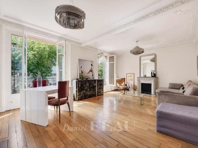 Tout savoir sur cet appartement dans le quartier Saint Victor, à Paris 5ème