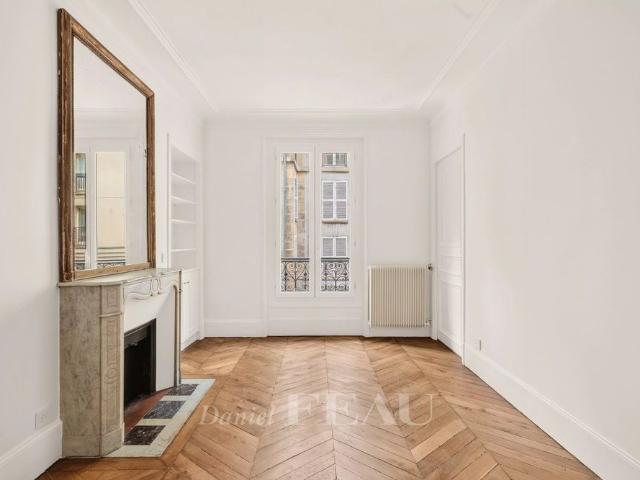 Tout savoir sur cet appartement dans le quartier Saint Victor, à Paris 5ème