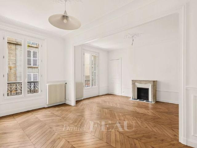 Tout savoir sur cet appartement dans le quartier Saint Victor, à Paris 5ème