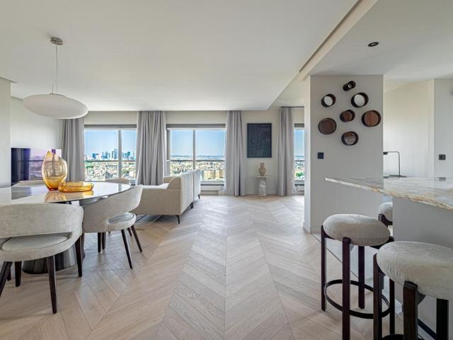 Tout savoir sur cet appartement dans le quartier Seine et Berges, à Paris 15ème