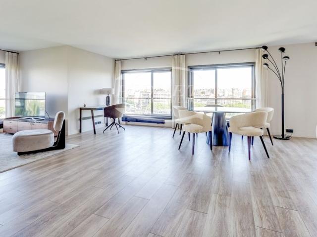 Tout savoir sur cet appartement dans le quartier Seine et Berges, à Paris 15ème