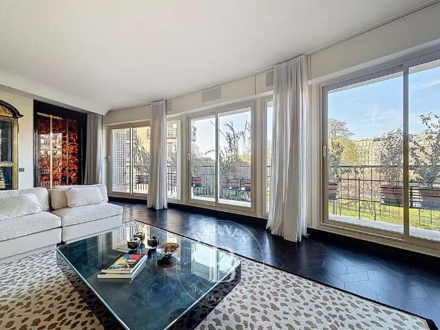 Tout savoir sur cet appartement dans le quartier Porte Dauphine, à Paris 16ème