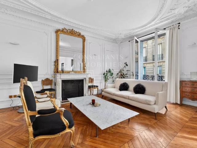Tout savoir sur cet appartement dans le quartier Porte Dauphine, à Paris 16ème