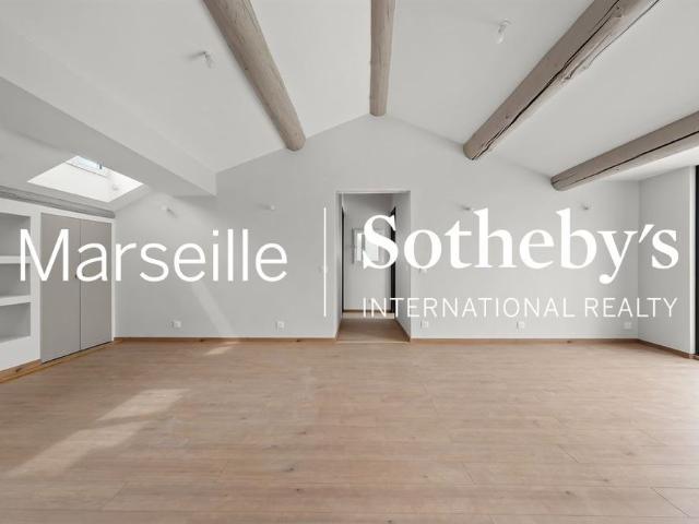 Tout savoir sur cet appartement dans le quartier Palais de Justice, à Marseille 6ème