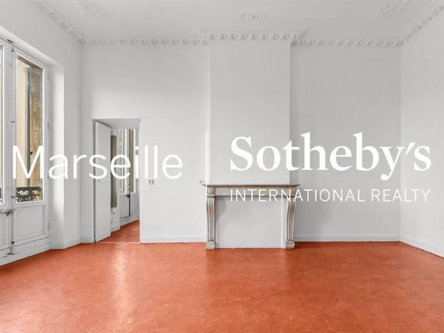 Tout savoir sur cet appartement dans le quartier Palais de Justice, à Marseille 6ème