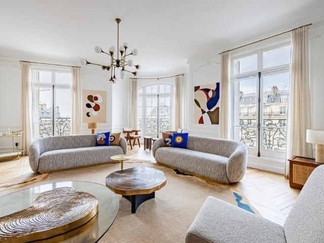Tout savoir sur cet appartement dans le quartier Parc Monceau, à Paris 8ème