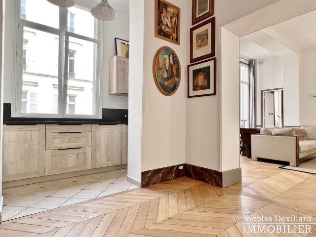 Tout savoir sur cet appartement dans le quartier Parc Monceau, à Paris 8ème