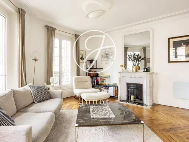 Tout savoir sur cet appartement dans le quartier Pereire Malesherbes, à Paris 17ème