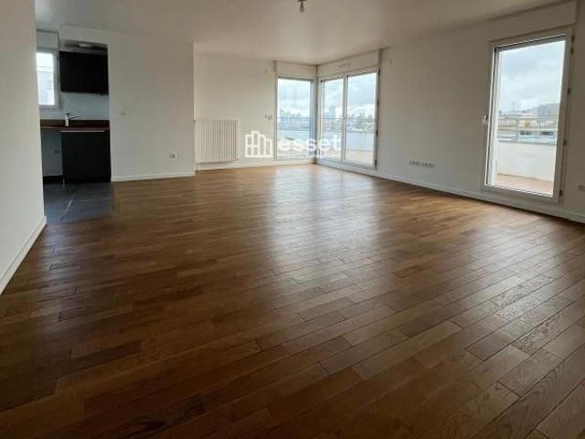 Tout savoir sur cet appartement dans le quartier Plateau Mont Valérien, à Rueil Malmaison
