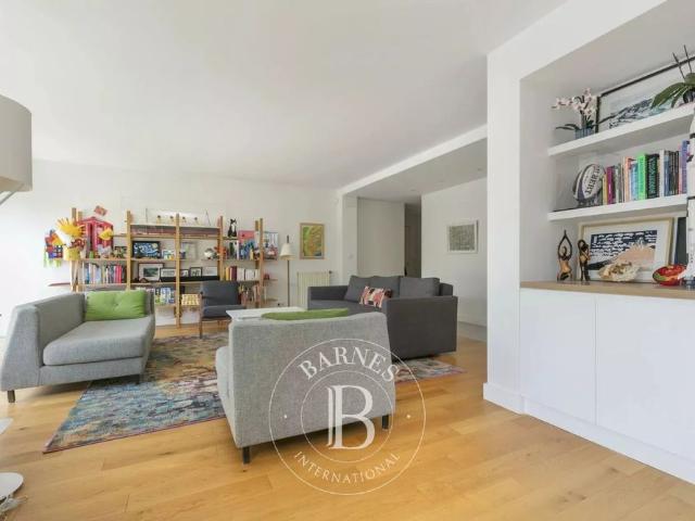 Tout savoir sur cet appartement dans le quartier Rueil sur Seine Plaine Gare, à Rueil Malmaison