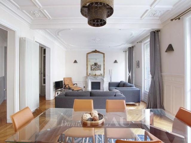 Tout savoir sur cet appartement dans le quartier Ternes Maillot, à Paris 17ème