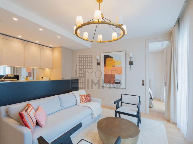 Tout savoir sur cet appartement dans le quartier Triangle d'Or, à Paris 8ème