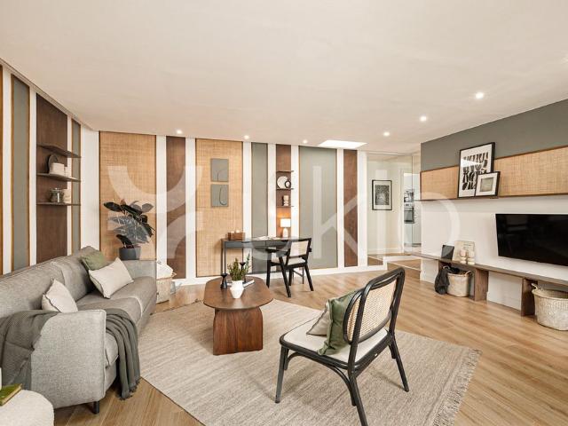 Tout savoir sur cet appartement dans le quartier Triangle d'Or, à Paris 8ème