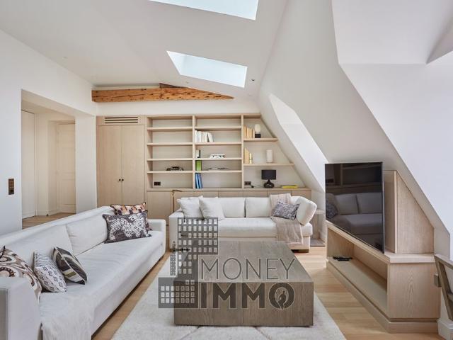 Tout savoir sur cet appartement dans le quartier Triangle d'Or, à Paris 8ème