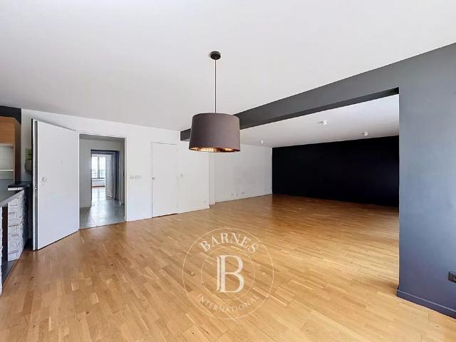 Tout savoir sur cet appartement dans le quartier Villiers L. Michel, à Levallois Perret