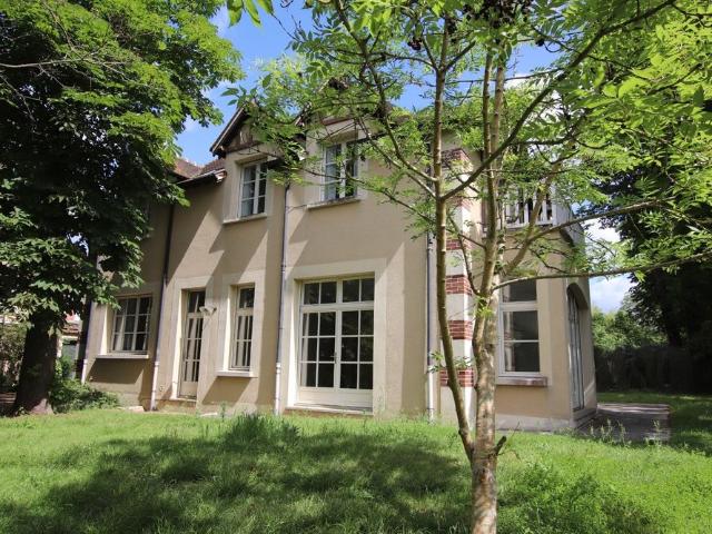 Tout savoir sur cette maison à Croissy sur Seine
