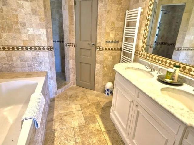 Tout savoir sur cette maison à Grimaud