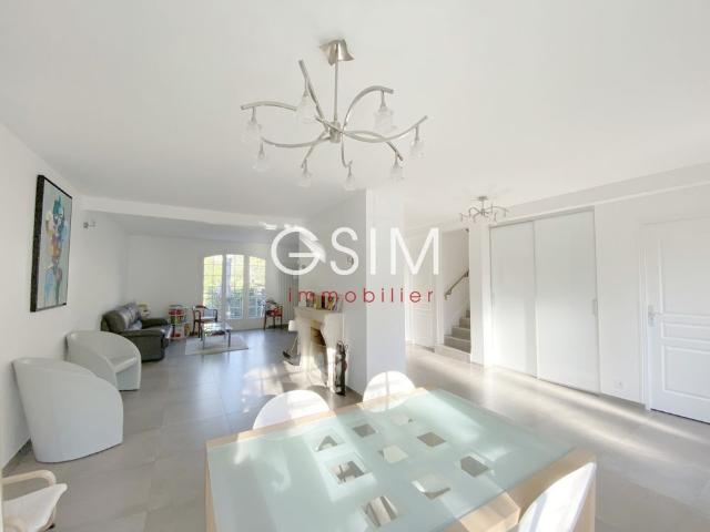 Tout savoir sur cette maison à La Celle Saint Cloud