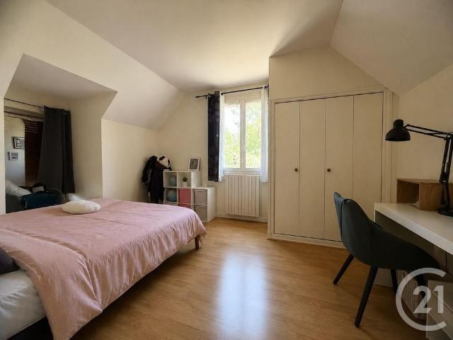 Tout savoir sur cette maison à Maisons Laffitte