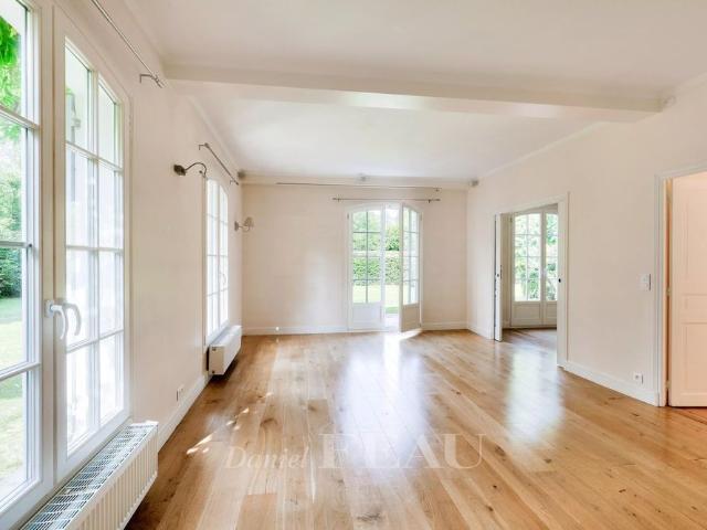 Tout savoir sur cette maison à Marnes la Coquette
