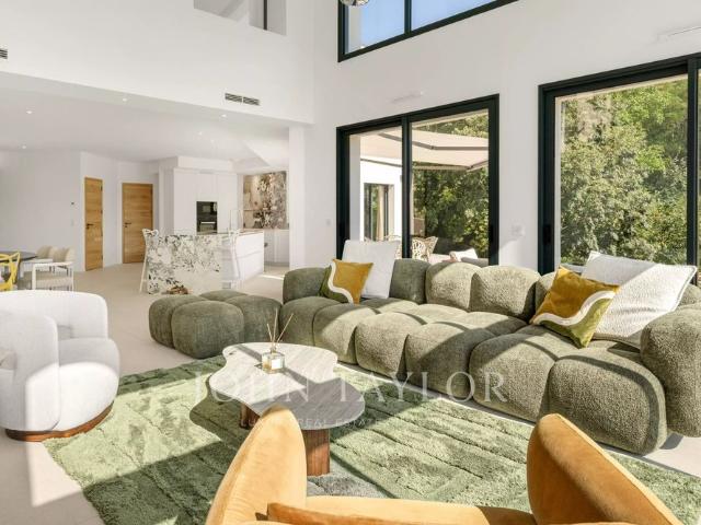 Tout savoir sur cette maison à Valbonne