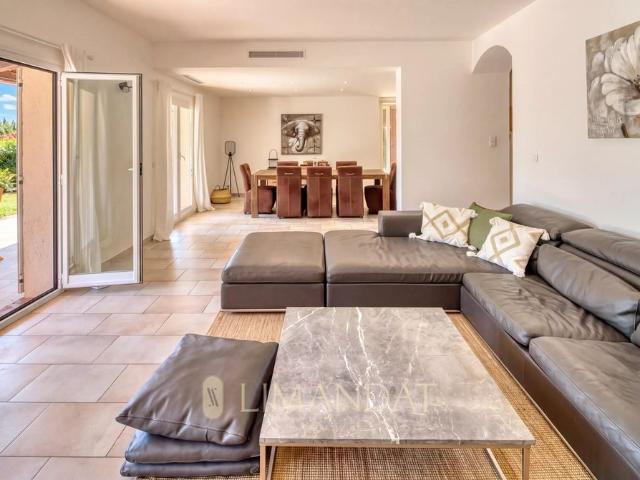 Tout savoir sur cette maison à Valbonne