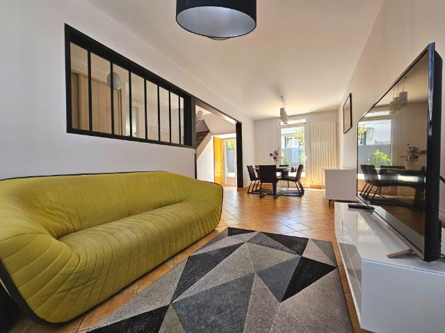 Tout savoir sur cette maison dans le quartier Coteaux, à Saint Cloud