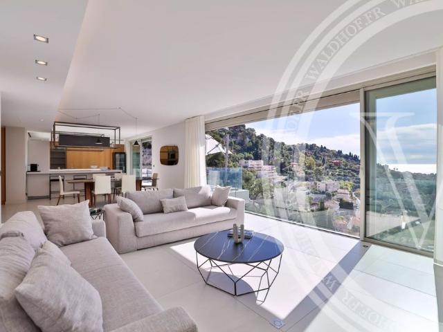 Tout savoir sur cette maison dans le quartier Col de Villefranche, à Villefranche sur Mer