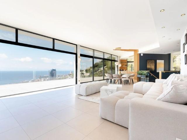 Tout savoir sur cette maison dans le quartier Cabbe Saint Roman, à Roquebrune Cap Martin