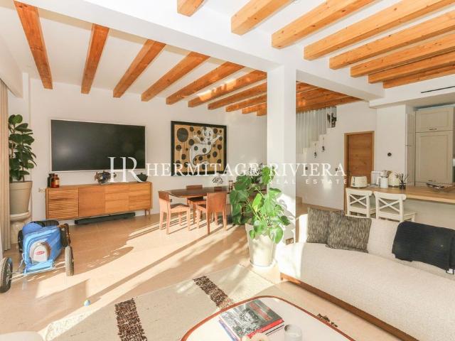 Tout savoir sur cette maison dans le quartier Cabbe Saint Roman, à Roquebrune Cap Martin