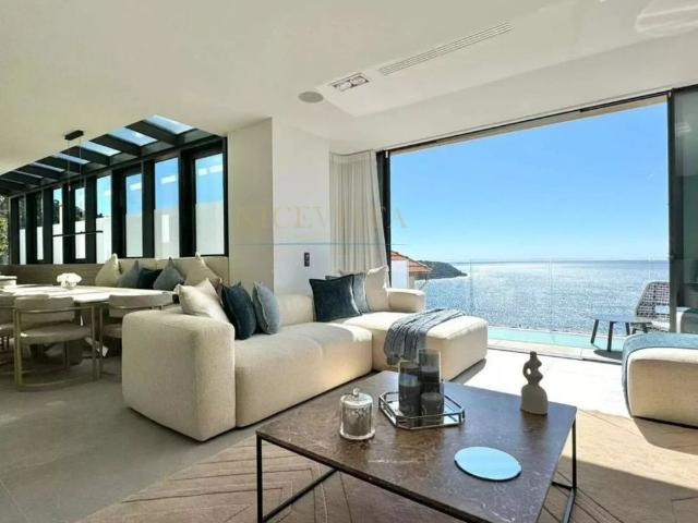 Tout savoir sur cette maison dans le quartier Cabbe Saint Roman, à Roquebrune Cap Martin