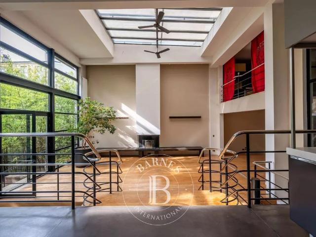 Tout savoir sur cette maison dans le quartier Centre Mairie, à Asnières sur Seine