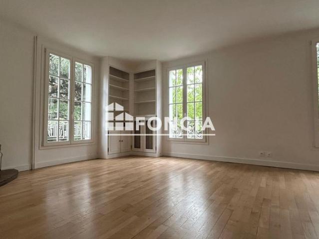 Tout savoir sur cette maison dans le quartier Centre, à Maisons Laffitte