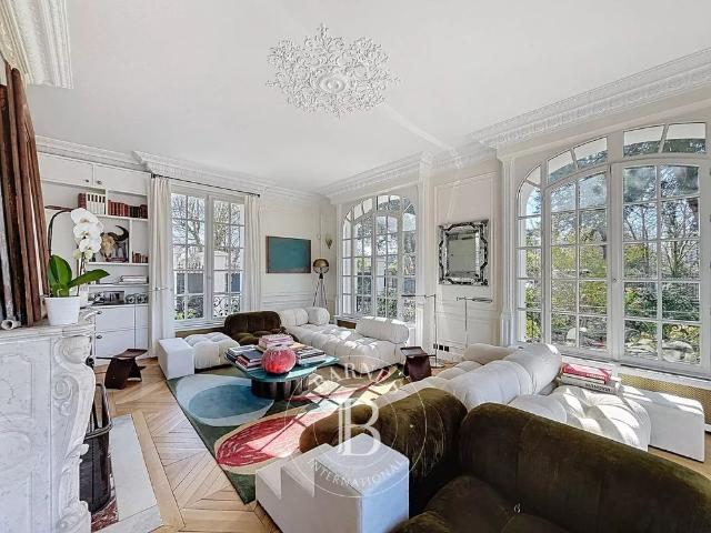 Tout savoir sur cette maison dans le quartier Centre, à Saint Cloud