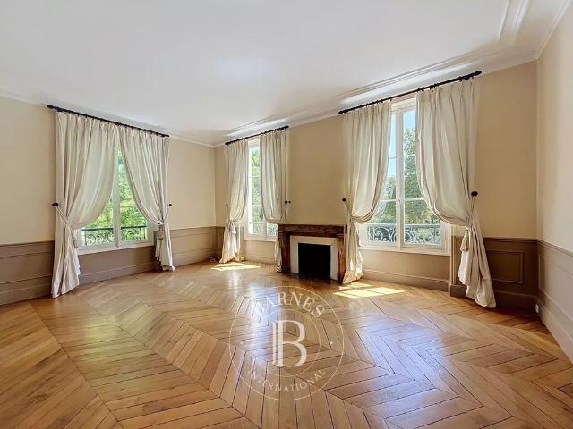 Tout savoir sur cette maison dans le quartier Centre, à Saint Cloud