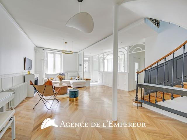 Tout savoir sur cette maison dans le quartier Centre Ville, à Rueil Malmaison