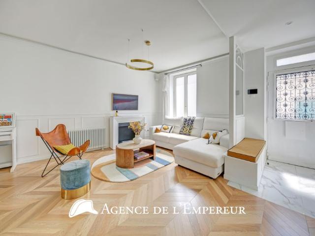 Tout savoir sur cette maison dans le quartier Centre Ville, à Rueil Malmaison