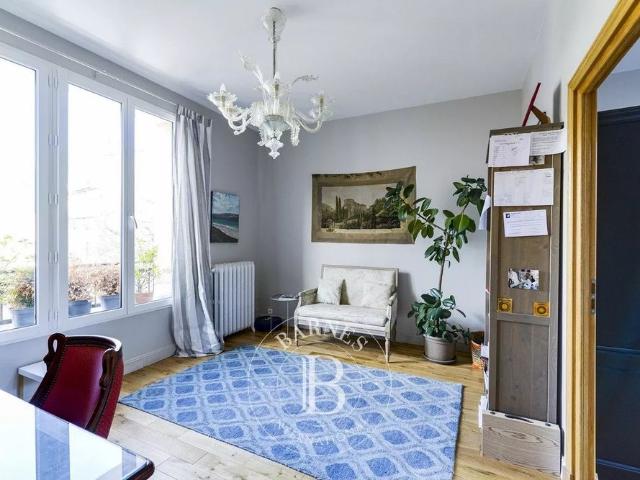 Tout savoir sur cette maison dans le quartier Billancourt–Rives de Seine, à Boulogne Billancourt