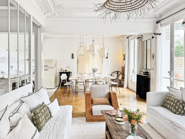 Tout savoir sur cette maison dans le quartier Deroulede Leclerc Albert, à Bois Colombes