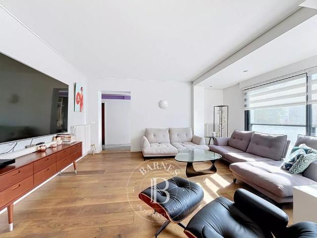 Tout savoir sur cette maison dans le quartier Epinettes, à Issy les Moulineaux