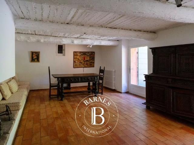 Tout savoir sur cette maison dans le quartier Est Repentance Les Trois Bons Dieux, à Aix en Provence