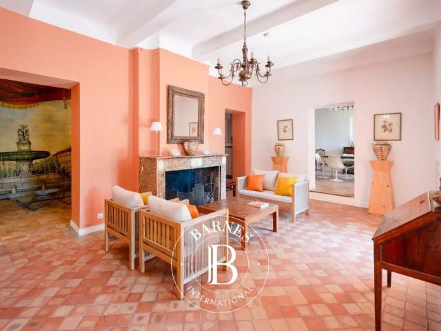 Tout savoir sur cette maison dans le quartier Est Repentance Les Trois Bons Dieux, à Aix en Provence